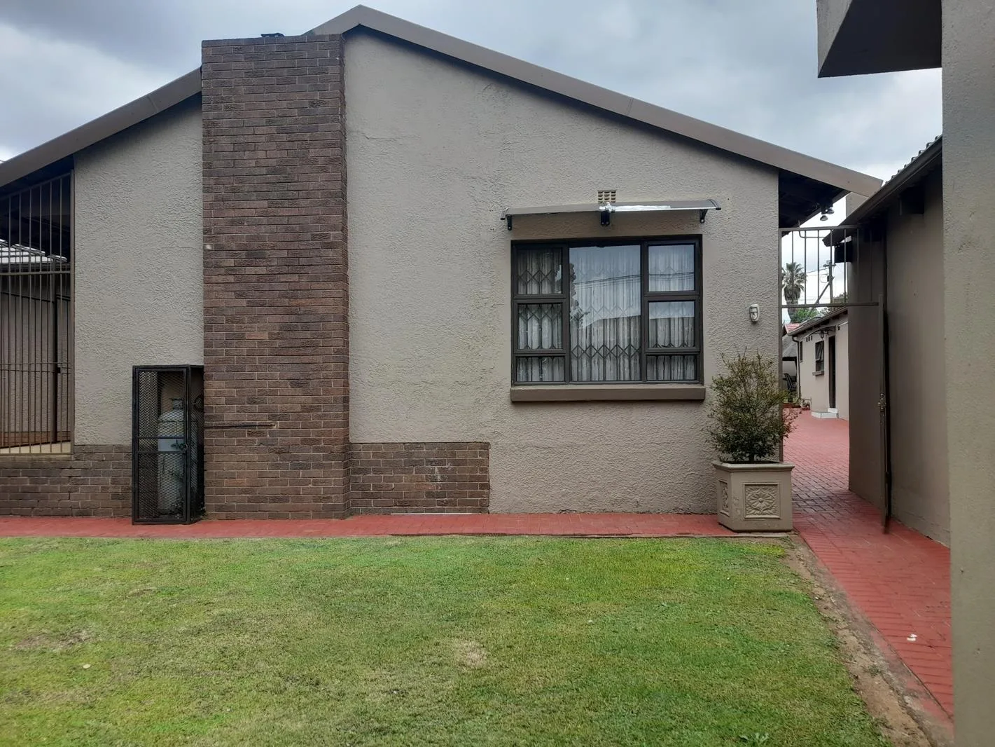 Property for sale in Evans Park