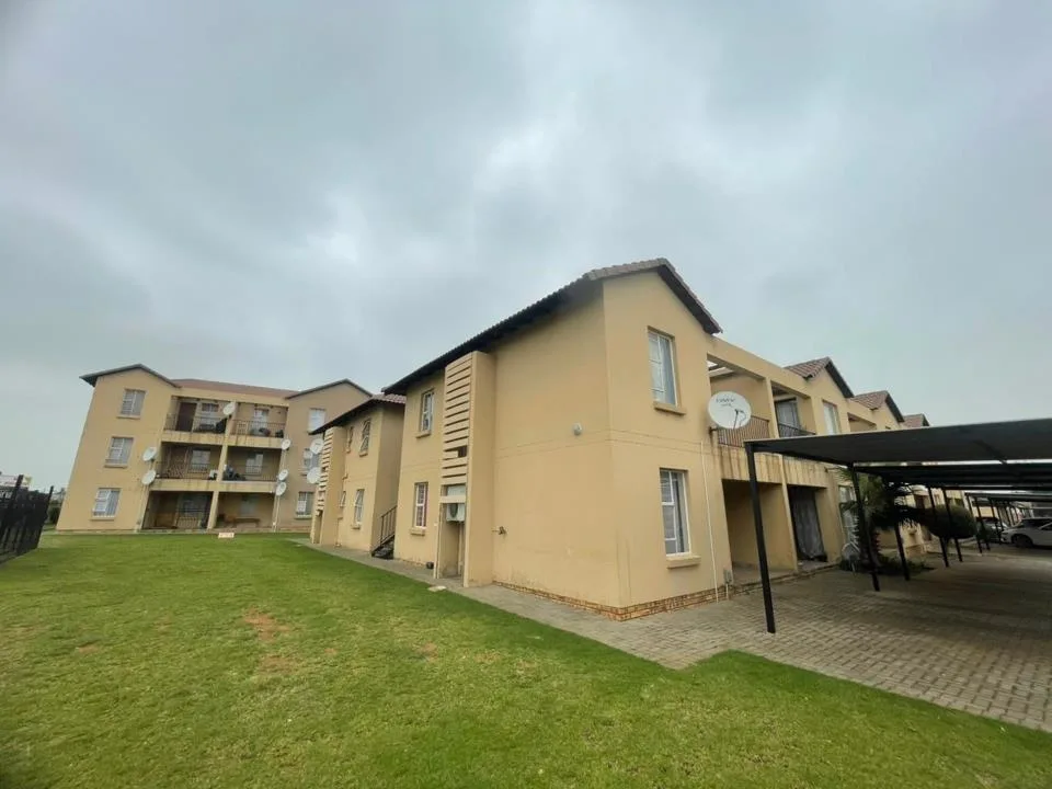 2 Bedroom Apartment / flat for sale in Albertsdal