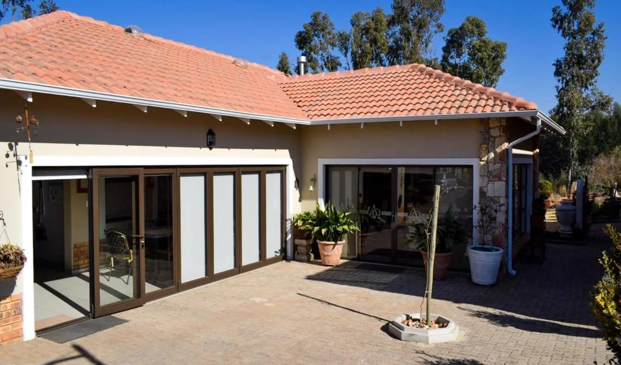2 Bedroom House for sale in Jordaan Park
