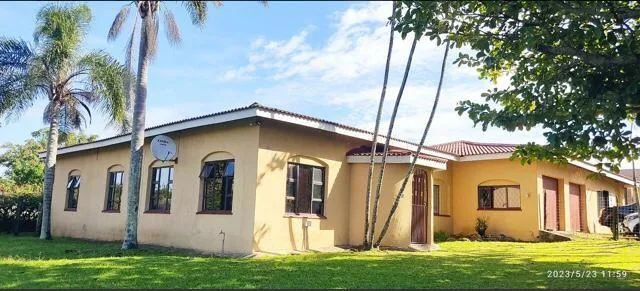 4 Bedroom House for sale in Salmon Bay