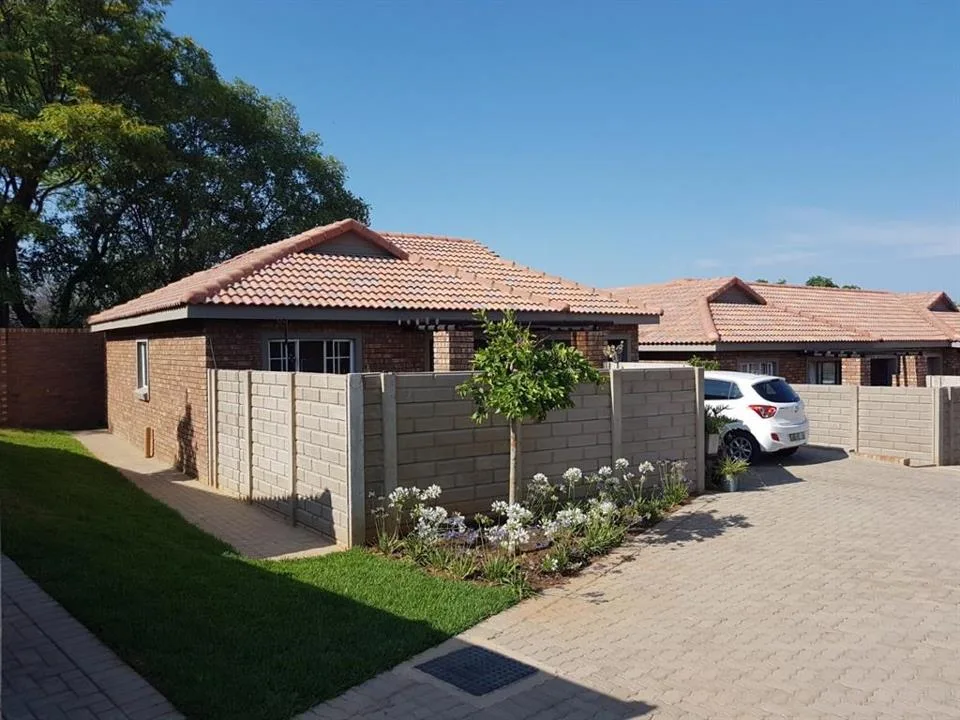 2 Bedroom Townhouse to rent in Ngwenya River Estate
