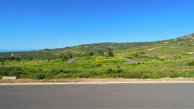 400 m² Land available in St Helena Views