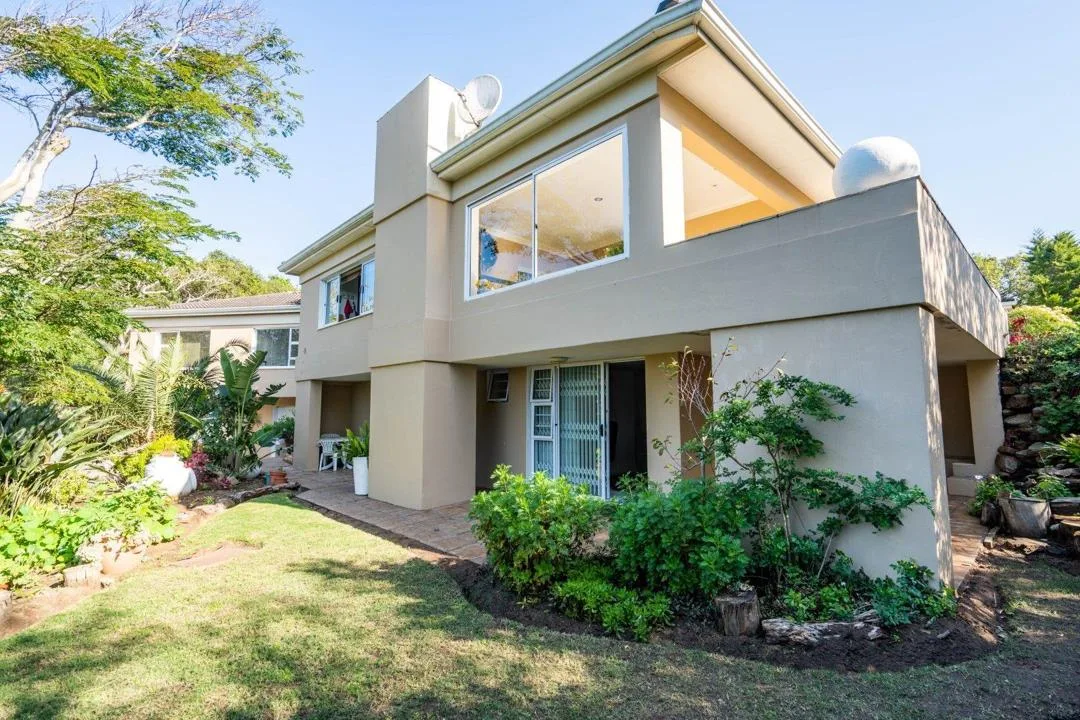6 Bedroom House for sale in West Bank