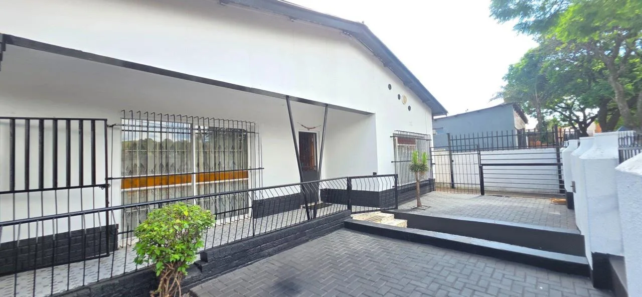 3 Bedroom House for sale in Laudium