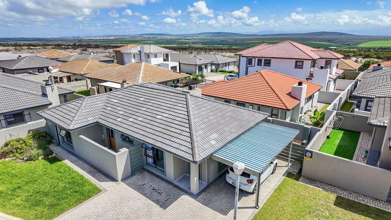 3 Bedroom House for sale in Dana Bay