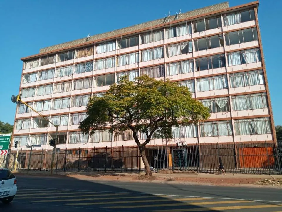 3 Bedroom Apartment / flat for sale in Muckleneuk