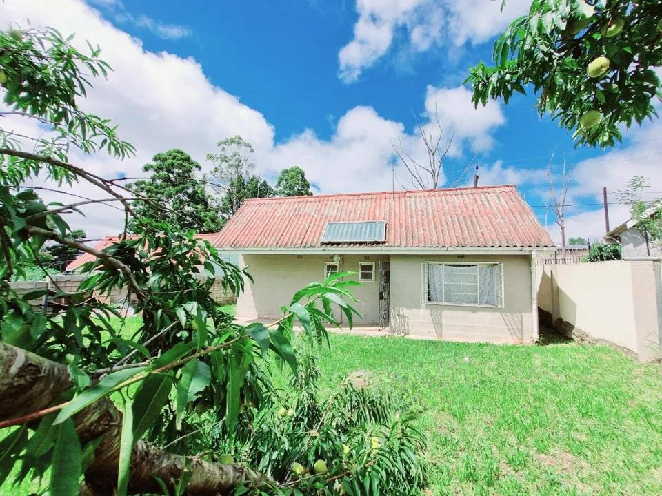 3 Bedroom House for sale in Ikwezi