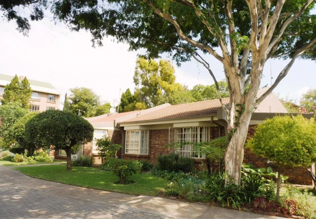 2 Bedroom Townhouse for sale in Hillcrest