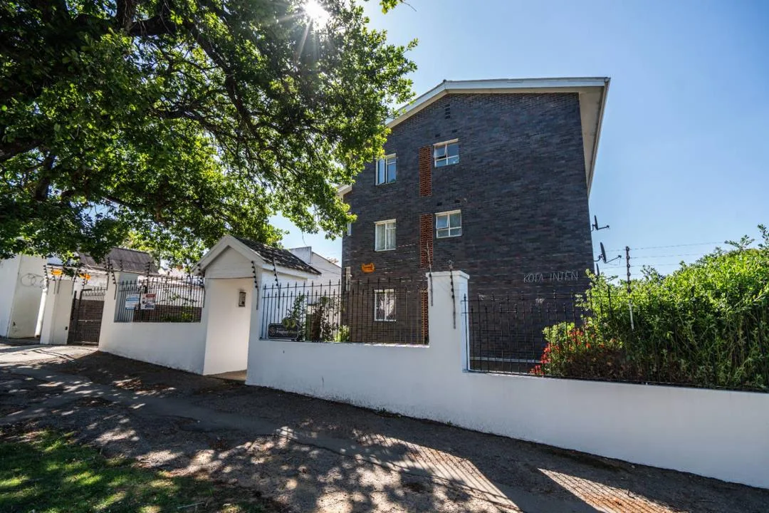 2 Bedroom Apartment / flat for sale in Grahamstown Central