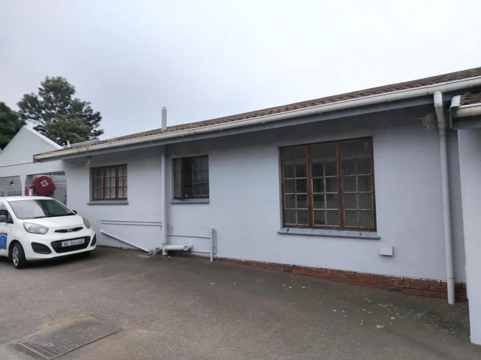 2 Bedroom Townhouse for sale in Montclair