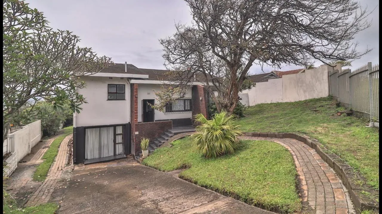 3 Bedroom House for sale in St Michaels On Sea