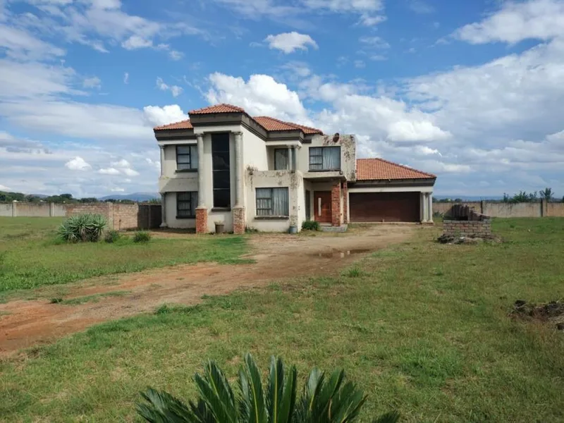 4 Bedroom House to rent in Brits Central