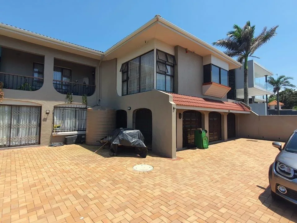 4 Bedroom House for sale in Umhlanga Central
