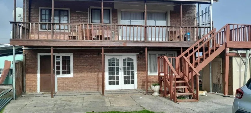5 Bedroom House for sale in Andersonville