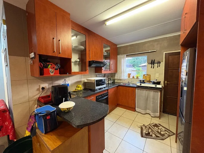 2 Bedroom House in Randfontein Central