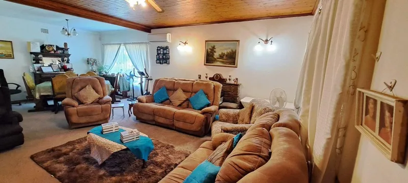 3 Bedroom House for sale in Dunnottar