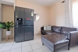2 Bedroom Apartment / flat for sale in Fleurhof