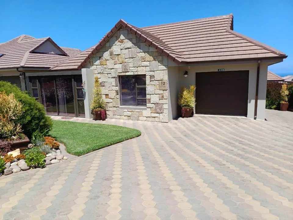 2 Bedroom House for sale in Paradise Coast
