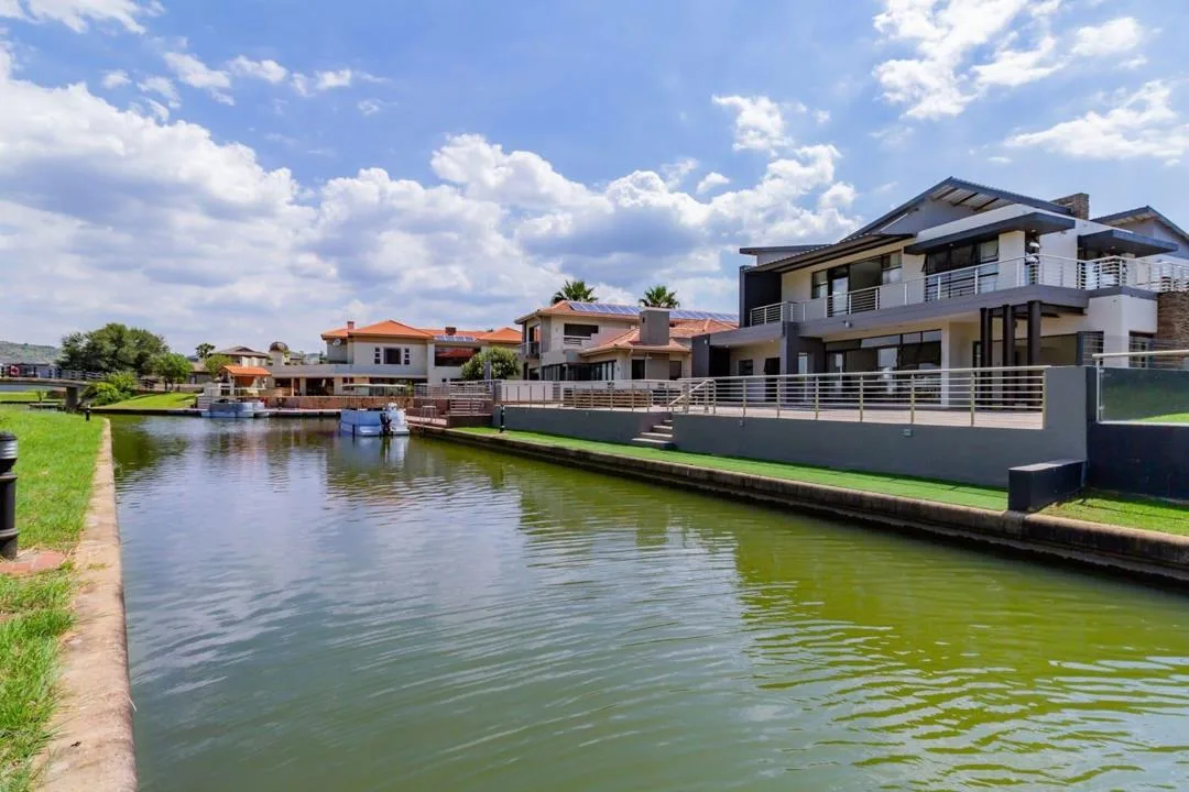 4 Bedroom House for sale in The Islands Estates