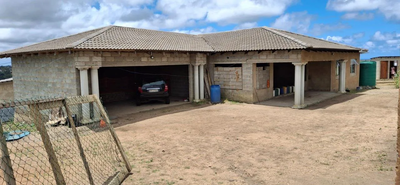 4 Bedroom House for sale in Gamalakhe