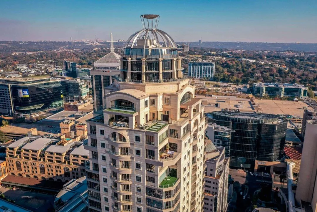 2 Bedroom Apartment / flat to rent in Sandton Central