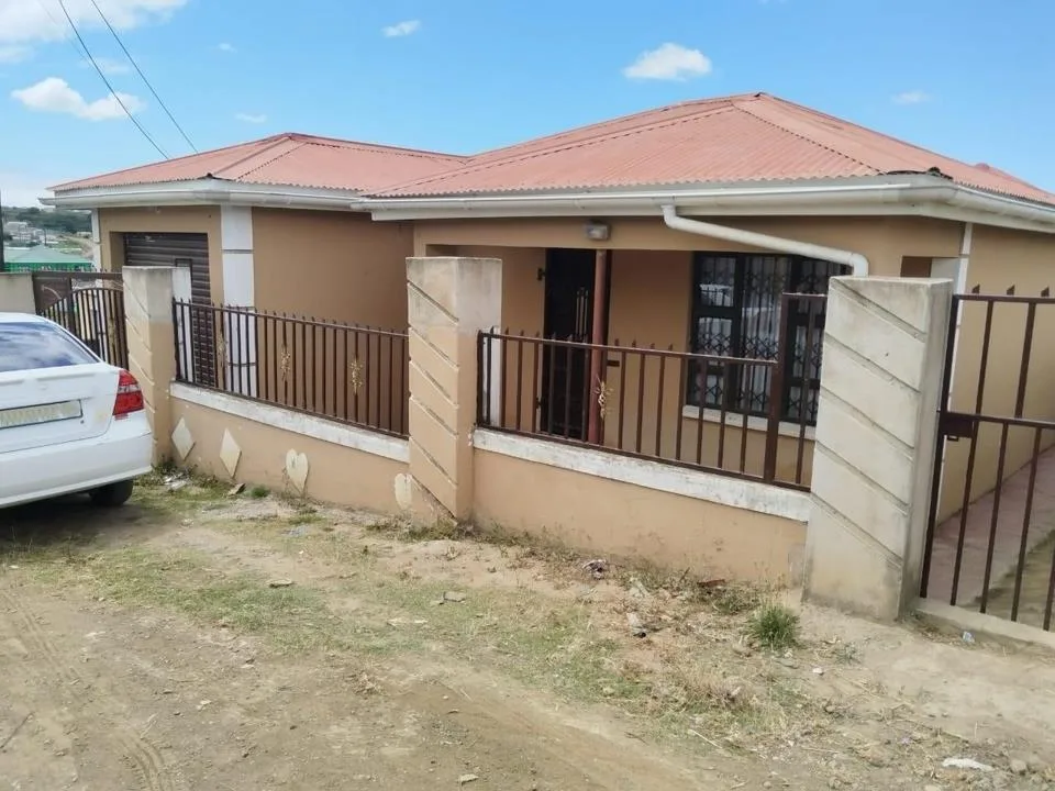 3 Bedroom House for sale in Reeston