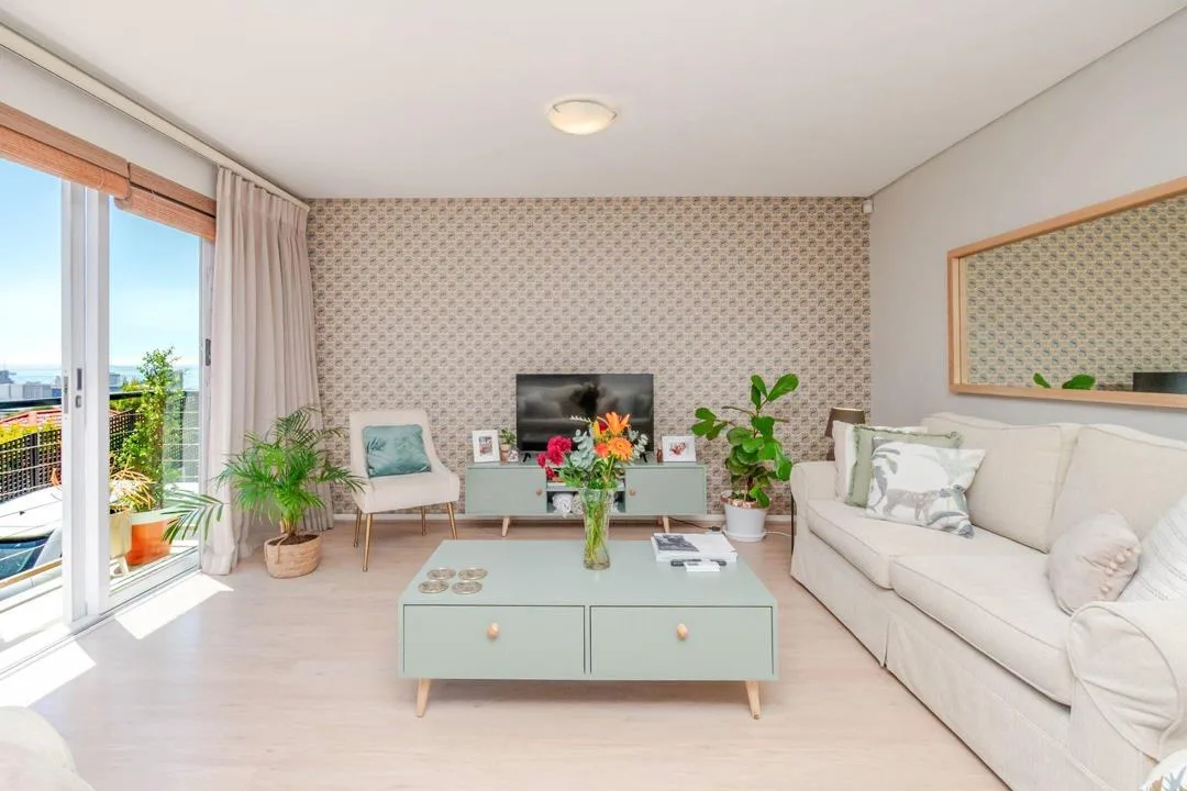 2 Bedroom Apartment / flat for sale in Vredehoek