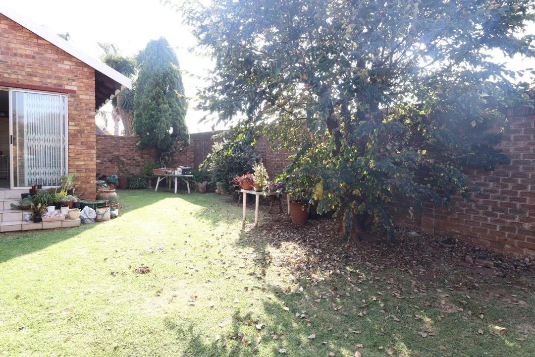 3 Bedroom Townhouse to rent in Farrarmere