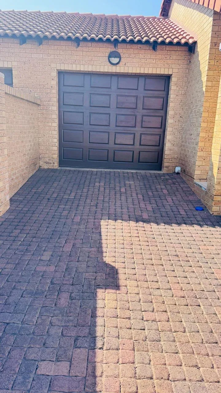 3 Bedroom House for sale in Tasbet Park