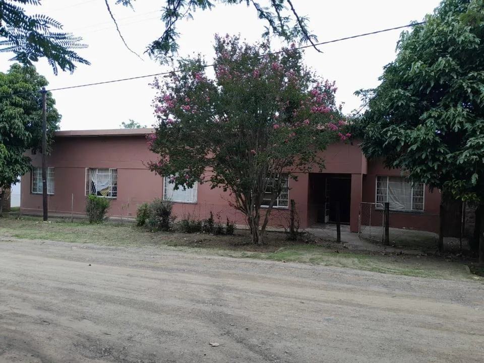 5 Bedroom House for sale in Bedford