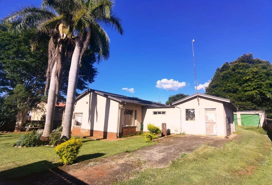 4 Bedroom House for sale in Barberton