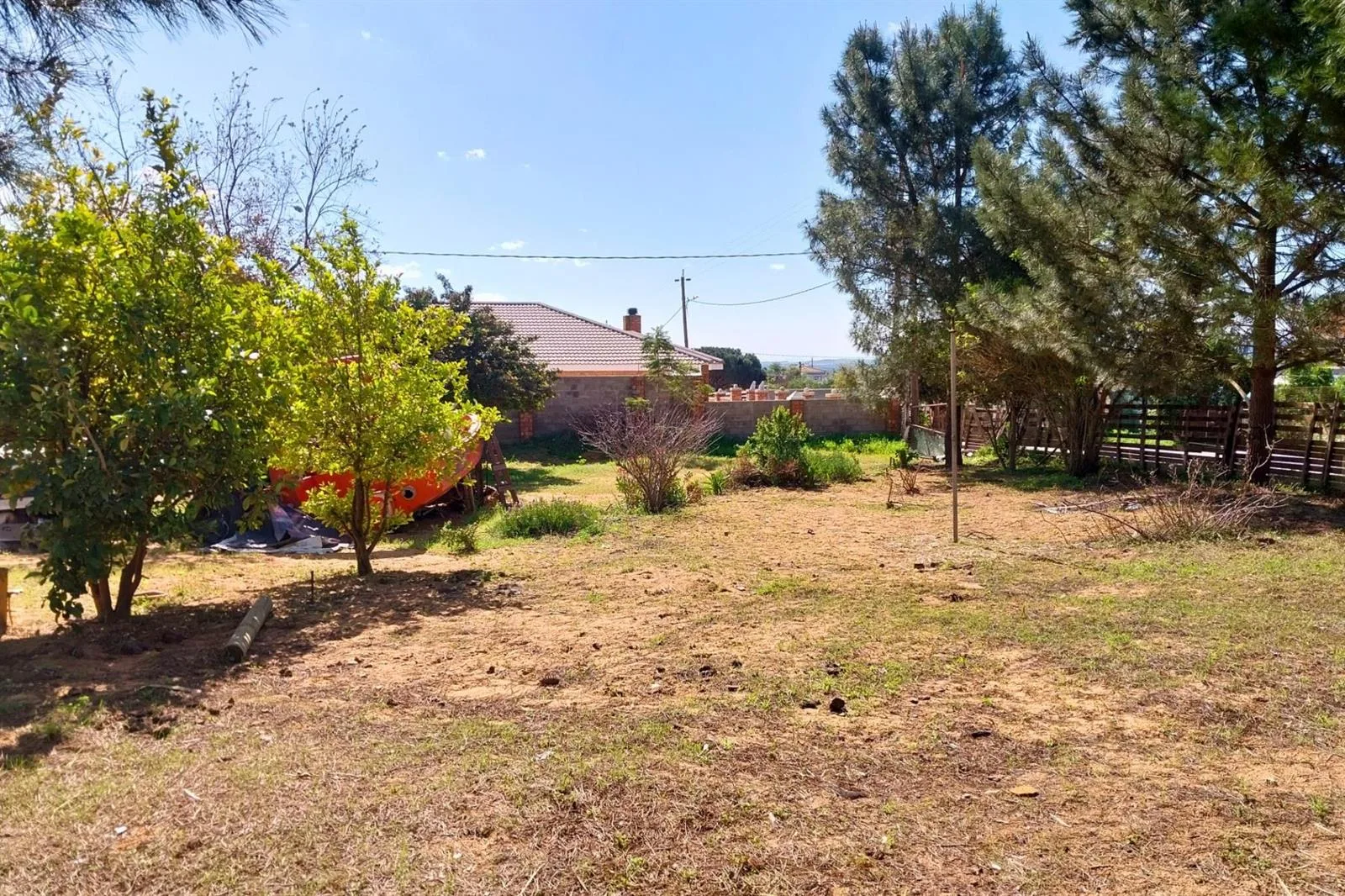1 040 m² Land available in Chatsworth