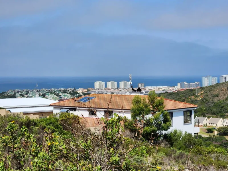 824 m² Land available in Island View