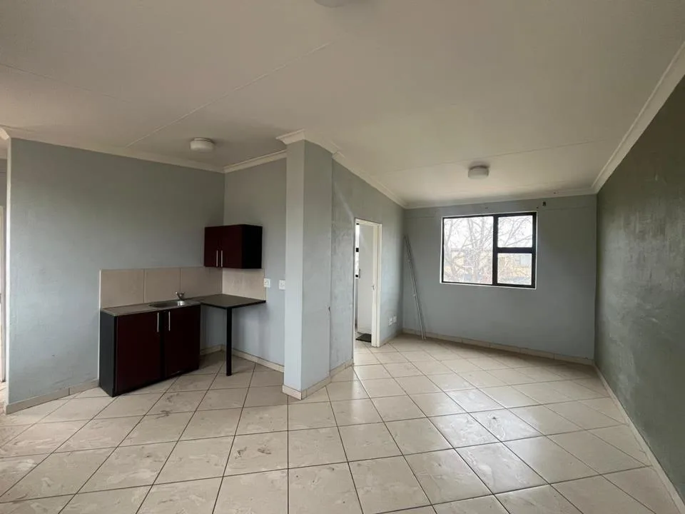 Apartment / flat for sale in Madadeni J