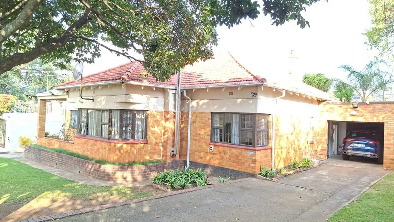 6 Bedroom House in Sydenham
