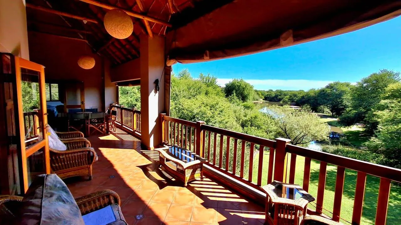 4 Bedroom House for sale in Boschenvaal River Front Lodges