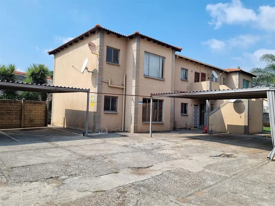3 Bedroom Apartment / flat for sale in Oos Einde