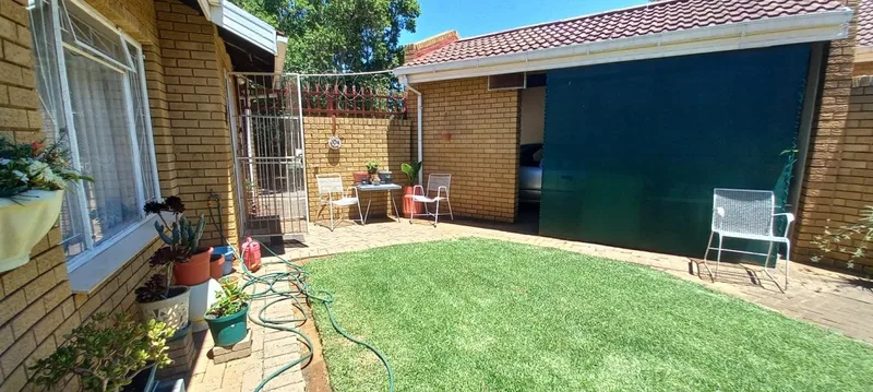 2 Bedroom Townhouse for sale in Brandfort