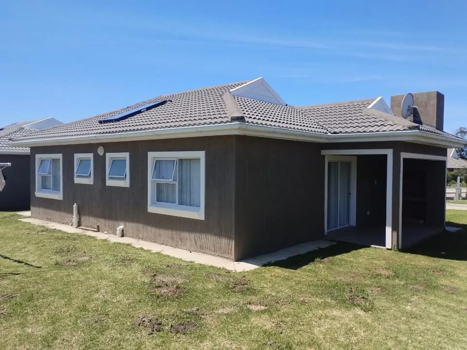 3 Bedroom House for sale in Kidds Beach