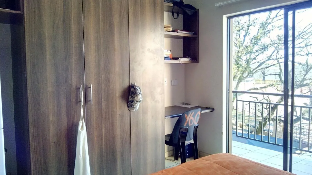 2 Bedroom Apartment / flat for sale in Van Der Hoff Park