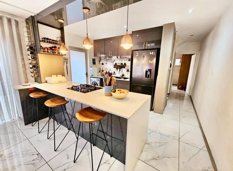 3 Bedroom Townhouse for sale in Bronberg