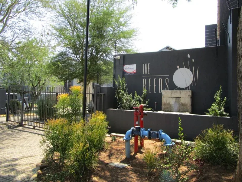 3 Bedroom Apartment / flat for sale in Greenstone Hill