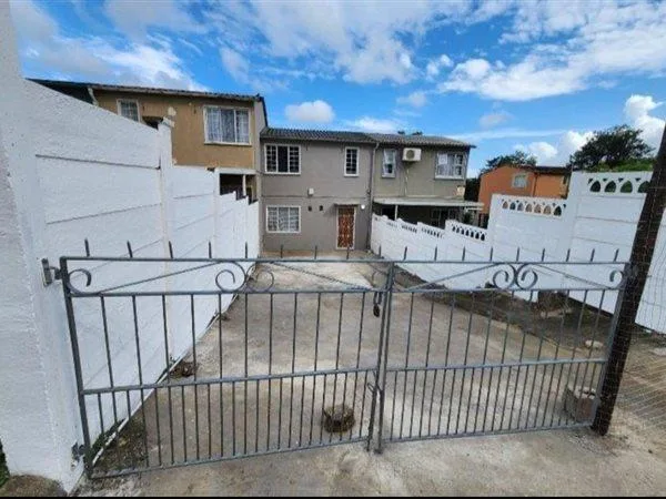 2 Bedroom House in Grove End