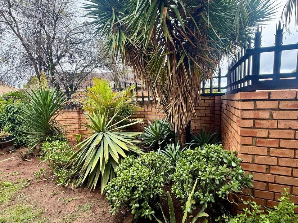 2 Bedroom House for sale in Del Judor Ext 10