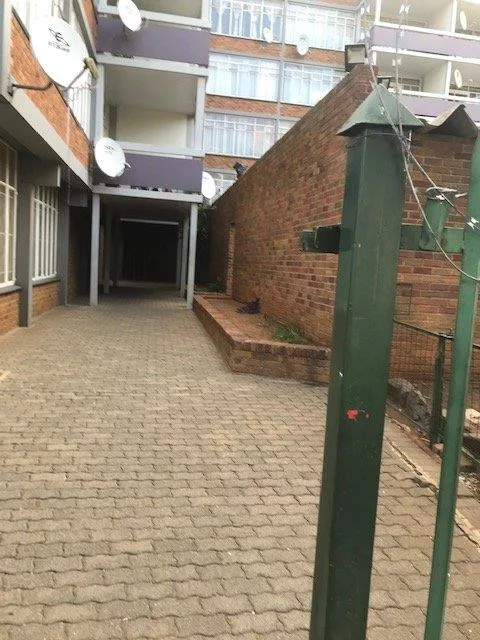 1 Bedroom Apartment / flat for sale in Westdene