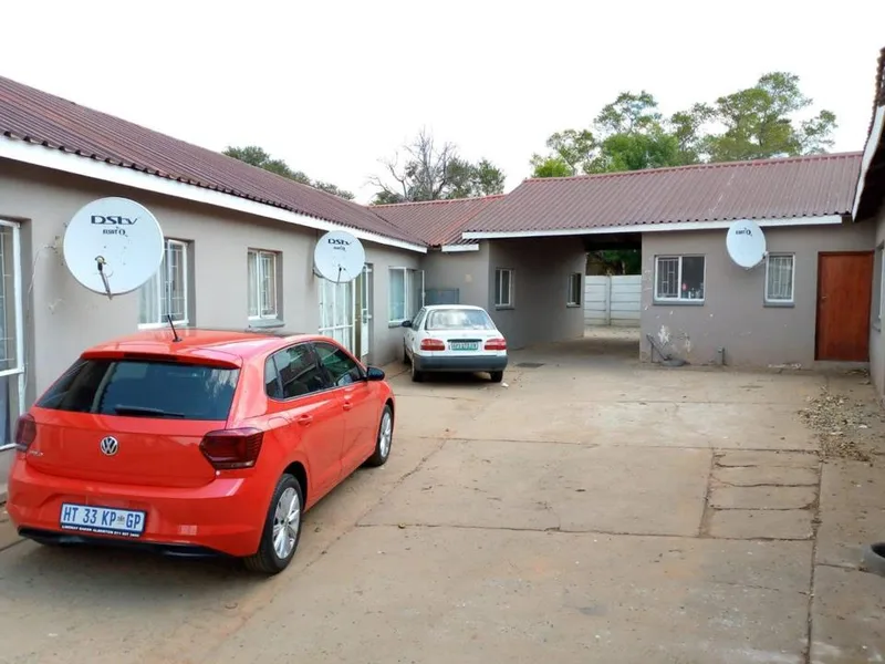 2 Bedroom Apartment / flat for sale in Elandsheuwel