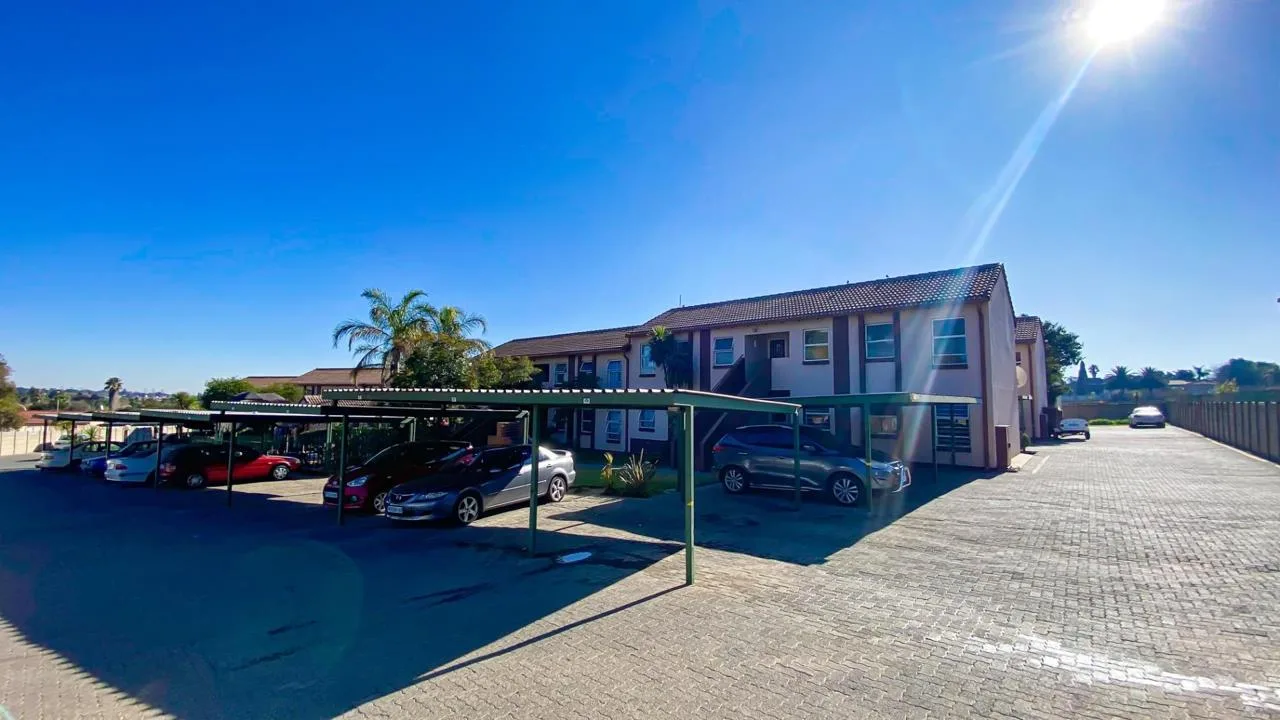 2 Bedroom Townhouse to rent in Norkem Park