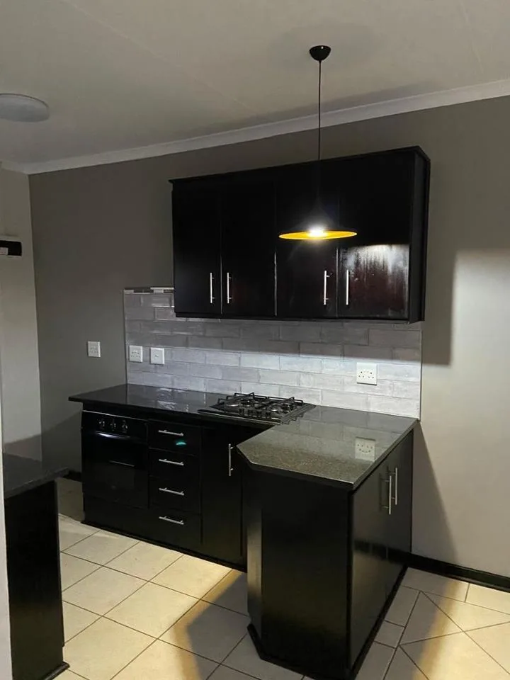 2 Bedroom Townhouse for sale in Langenhovenpark