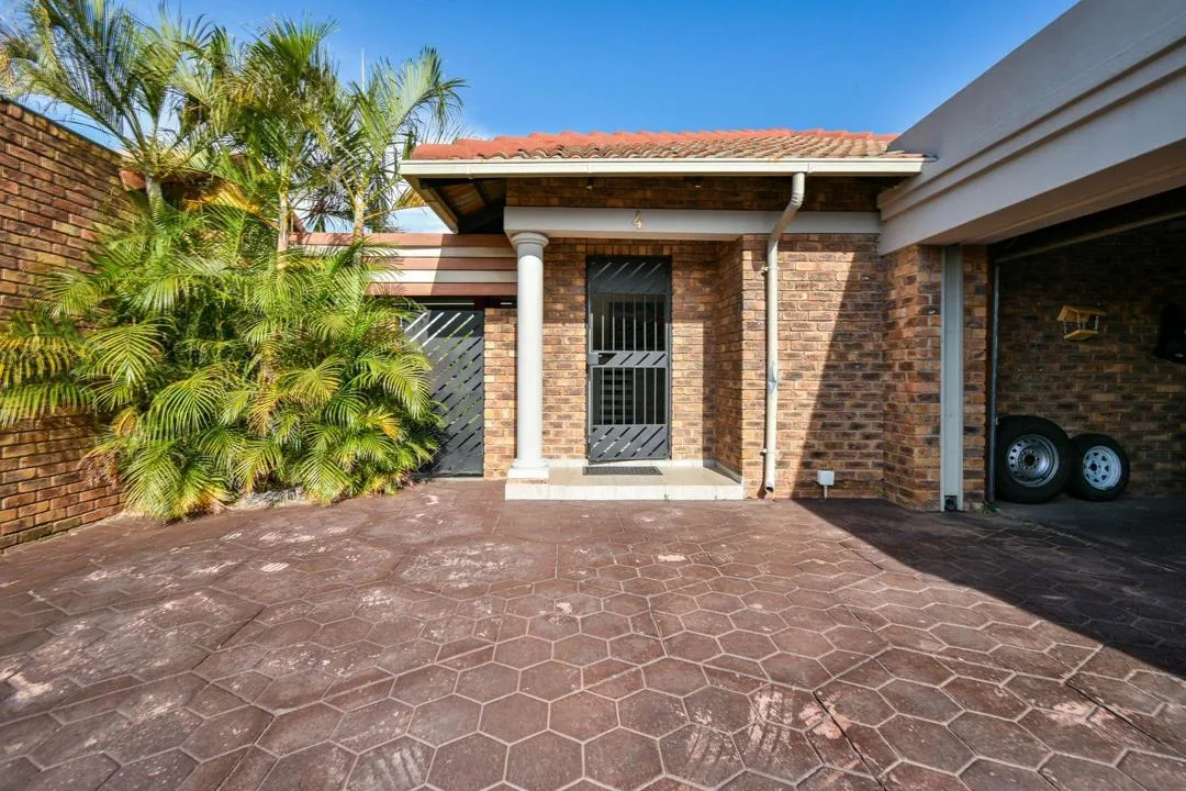 3 Bedroom Apartment / flat for sale in Magalieskruin