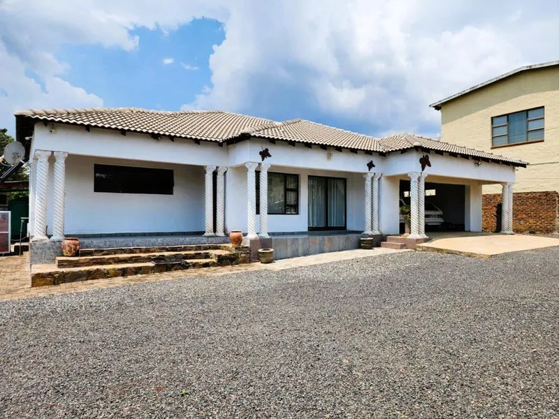 3 Bedroom House for sale in Lydenburg